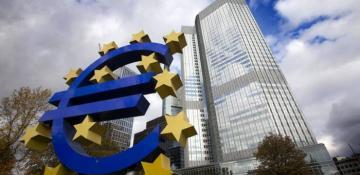 Euro zone business growth stagnates in July
