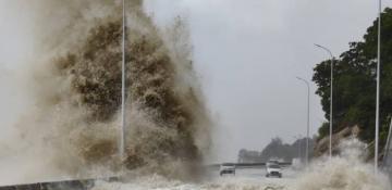 Typhoon Gaemi forces evacuation of nearly 300,000 in eastern China - VIDEO 
