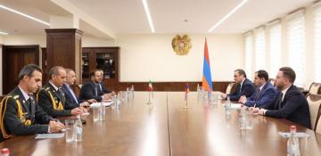 Armenia, Iran discuss prospects for defence cooperation 