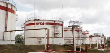 Ukrainian ban halts oil supply to Hungary, Slovakia by Russia's Lukoil