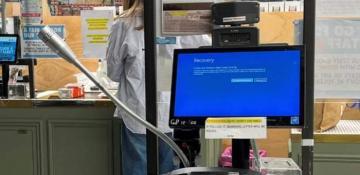 Airlines, media and banks hit by mass IT outage -  PHOTO - VIDEO  