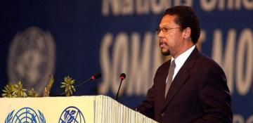 Int’l advisor hails Azerbaijan’s key role in supporting colonies struggling for independence 