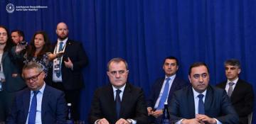 Meeting of Azerbaijani, Armenian FMs and US secretary of State ends
