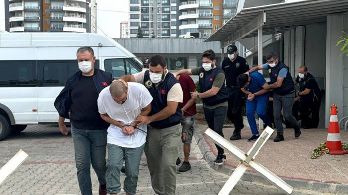 Turkish police detain 99 suspected IS members 