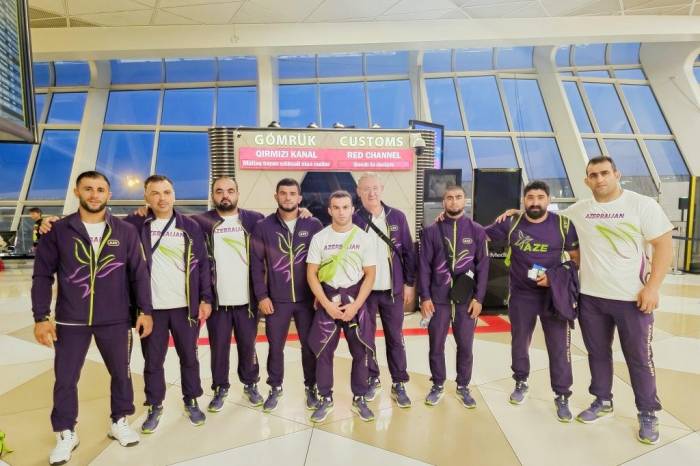 Azerbaijan sees off wrestlers to Paris to compete in Olympics