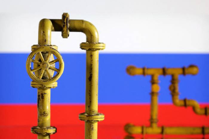 Russia expects $1.96 bln of additional oil and gas budget revenues in August 