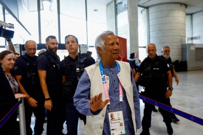 Bangladesh awaits installation of interim government led by Muhammad Yunus 