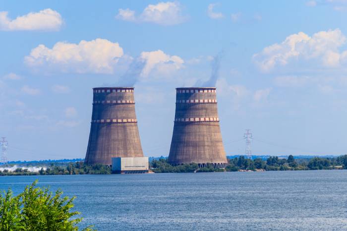 Zaporozhye NPP cooling tower sustains severe damage after Ukrainian strike