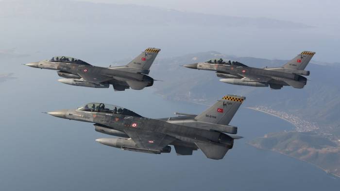 Turkey pleased with F-16 jets deal with US, defence minister says