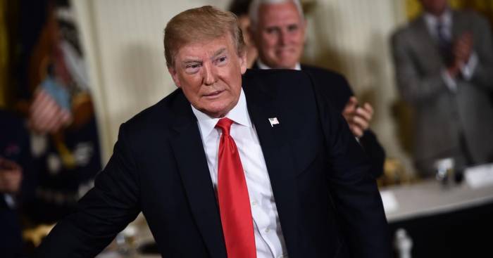 Trump sets goal to create U.S. military Space Force by 2020