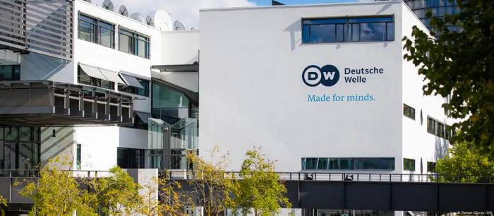 Russian lawmakers propose banning Deutsche Welle 