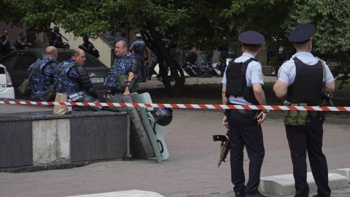 A hostage-taking occurred in Russia: one killed and several injured  -PHOTO -VIDEO 