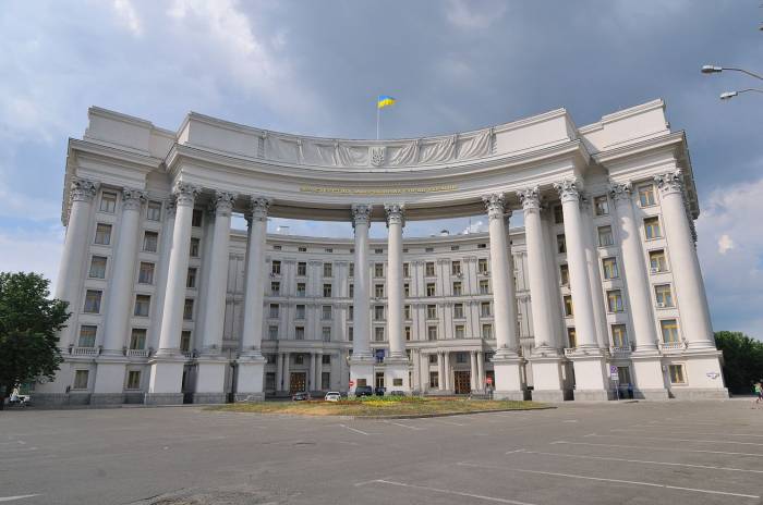 Ukraine cautions Belarusian officials and military against hostile actions 