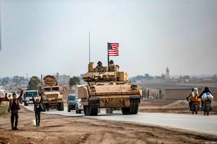 US forces relocating weapons and ammunition to their base in Syria 