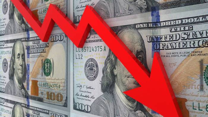 US dollar hovers year-low as markets anticipate Fed rate cuts 