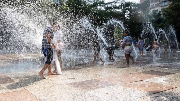Heat wave sweeps US Midwest, affecting over 60 million people 