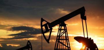 Oil prices continue to drop after economic decline fears