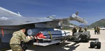 USA considering providing Ukraine with JASSM Missiles for F-16 Jets 
