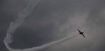 Aerobatic plane crashes into sea in southern France - VIDEO