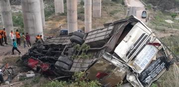 10 dead, 37 injured in north India road accident 