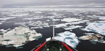  Beijing prepares for an Arctic breakthrough with a new powerful icebreaker 
