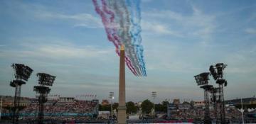 Paris Paralympics kick off in City of Light 