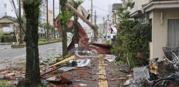 At least 6 dead as Typhoon Shanshan causes widespread Japan disruption