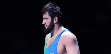 Paris-2024: Azerbaijani wrestler advances to 1/4 finals