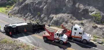 9 dead, 12 injured in central Mexico road accident