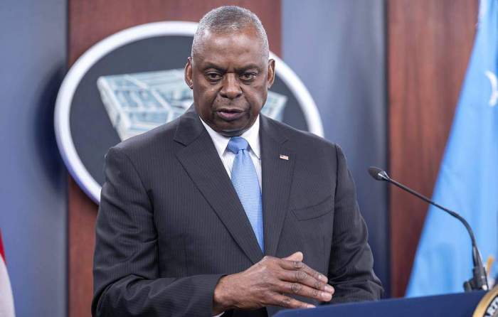 Pentagon Chief: Conflict in Ukraine should be resolved through talks