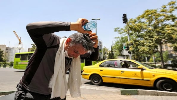  Iran sets new heat record: Temperatures rise to 82°C 