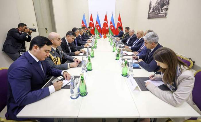 2024/09/17259-5177947161.jpg + Azerbaijani, Turkish Defense Chiefs hail strong military partnership News about - Azerbaijani, Turkish Defense Chiefs hail strong military partnership