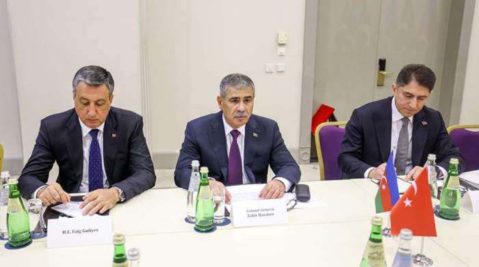 News about - Azerbaijani, Turkish Defense Chiefs hail strong military partnership 