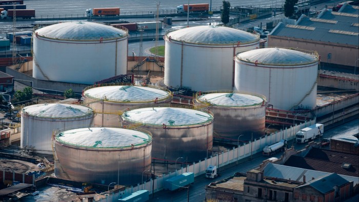 European gas storage nears 93% capacity as LNG supplies and prices stabilize