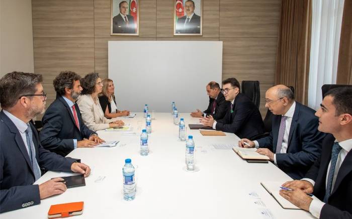 Azerbaijan, EBRD mull renewable energy projects