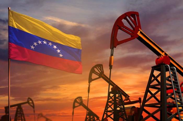 Venezuelan opposition urges US to cancel oil licenses to pressure Maduro 