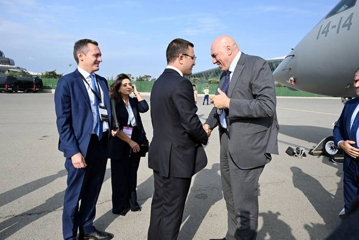 Italian defense minister arrives in Azerbaijan for ADEX exhibition 