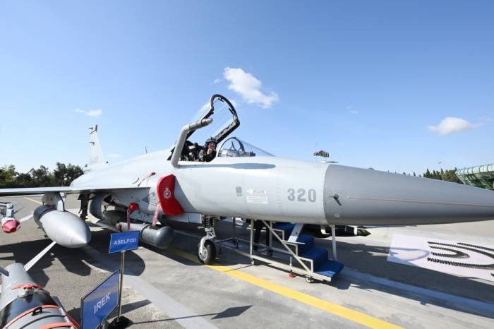 News about - JF-17C multirole aircraft presented to Azerbaijani president 