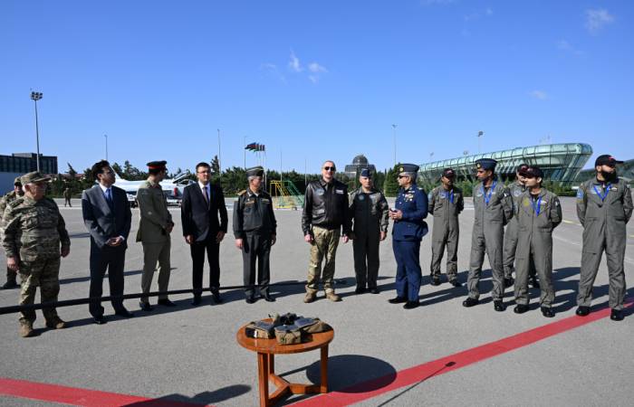 News about - JF-17C multirole aircraft presented to Azerbaijani president 