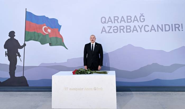 President Ilham Aliyev visits Victory Park