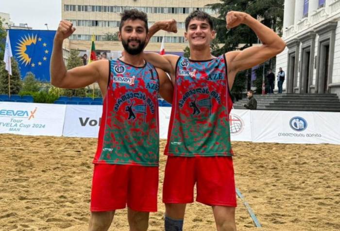 Azerbaijani men’s beach volleyball team triumph over Armenia at EEVZA Championship