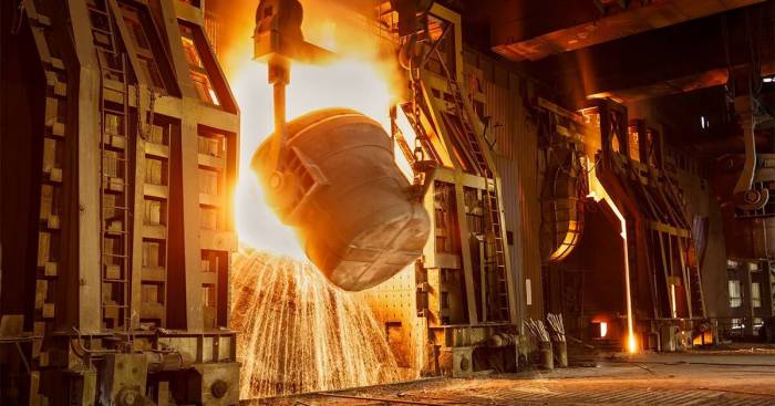 Iran’s steel production drops sharply amid power shortages
