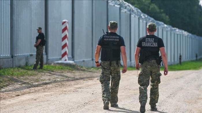 Poland announces extension of exclusion zone along border with Belarus 