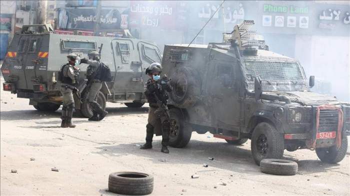 Israeli military launches raids across West Bank 