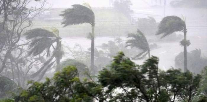 Typhoon Krathon batters Philippine islands, heads toward Taiwan