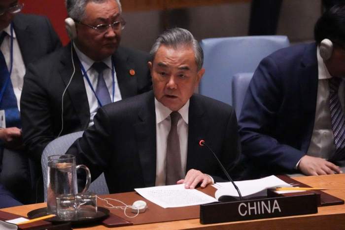 China cautions against escalation of Ukraine conflict 