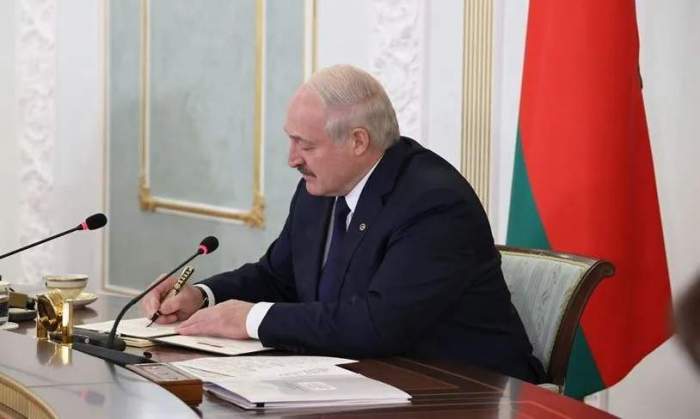 Belarus president Lukashenko pardons 30 convicted of protest-related crimes