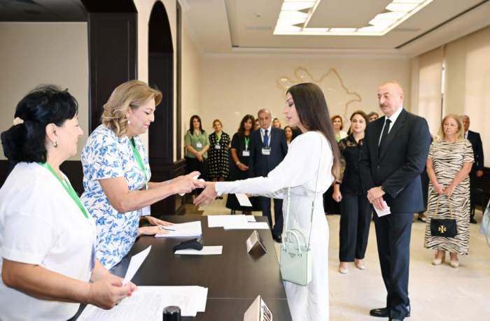 2024/09/2-1725262857.jpg + Azerbaijani president and first lady vote in snap parliamentary elections News about - Azerbaijani president and first lady vote in snap parliamentary elections