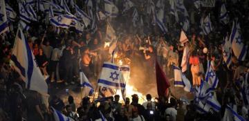 Mass protests erupt across Israel over hostage deaths -  VIDEO 