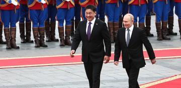 Russia’s Putin officially welcomed by Mongolian counterpart in Ulaanbaatar –  VIDEO 